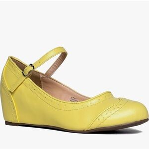 New in Box Yellow Wedge Mary Jane Shoes size 4.5-5